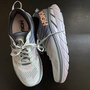 Women’s HOKA ONE ONE Clifton 6 Size 8